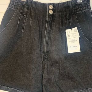 Hi-rise Zara shorts